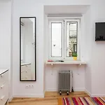 Whome Hidden Gem In Alfama Perfect To Explore Лиссабон